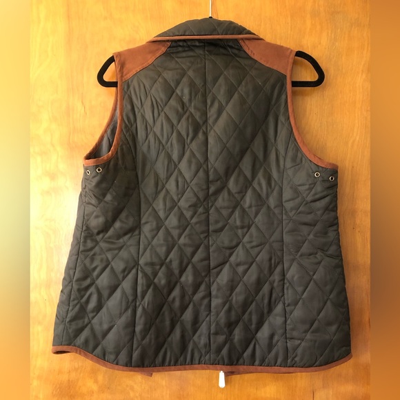 Vince Camuto vest - Picture 2 of 2